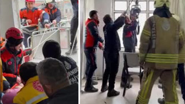 240 kiloya ulaşan genç kadın, itfaiye tarafından evinden böyle çıkarıldı