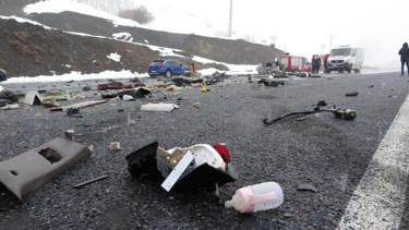 6 aylık bebek hayata tutunamadı… Feci kazada ölü sayısı 3’e çıktı