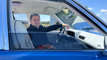 Çocukluk hayaliydi... Yolda görenler dönüp bir daha bakıyor: Satması için ısrar ediyorlar ama fiyat bile konuşmadı