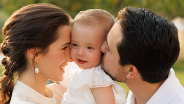 Görücü usulü, mecburi evlilik bile demişlerdi... Aşk yuvasında bir yaş daha aldı: Allahım onu koru