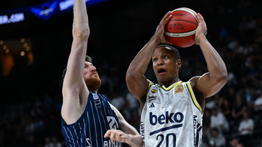 Fenerbahçe Beko, Anadolu Efesi yıktı, ilk finalist oldu