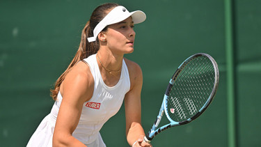 Zeynep Sönmezden tarihi başarı
