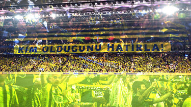 Fenerbahçe taraftarından futbolculara mesaj: Kim olduğunu hatırla