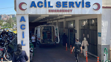 Şanlıurfada yanan araçta 4 çocuk annesinin cesedi bulundu: 4 gözaltı