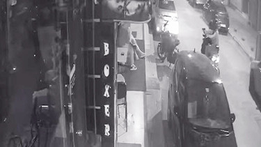 İzmirde MMA şampiyonuna motosikletli saldırı: Hasanım dedi, kurşundan kaçamadı