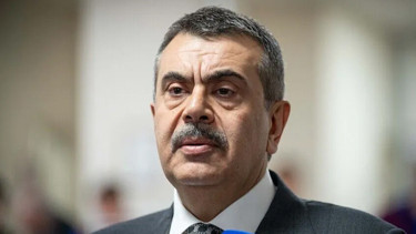 Bakan Yusuf Tekinden yeni eğitim öğretim yılı mesajı: Okul, merak edeceğiniz ve kendinizi tanıyacağınız bir yuvadır