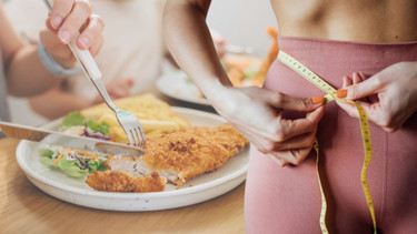 Saat kaçta yemek yediğiniz kilonuzu belirliyor İşte uzmanlara göre en ideal öğün saatleri
