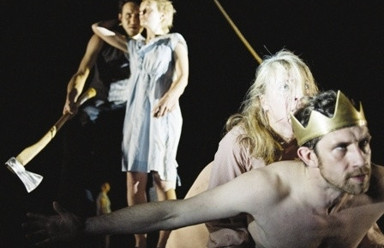 Hamlet 408 yıl sonra soyundu