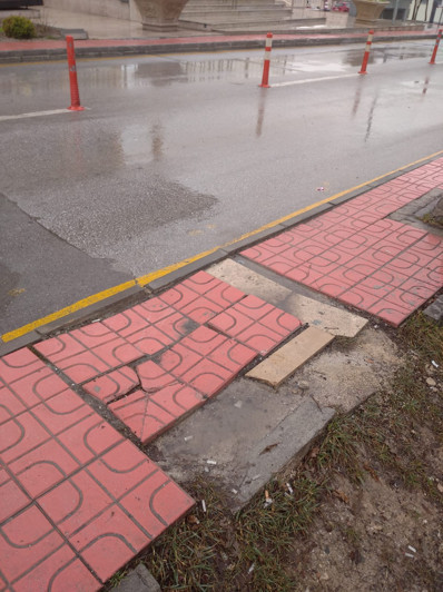 Muhtarları da elektrik çarptı