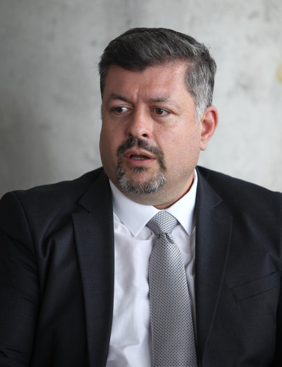 Kentin merkezi çöküyor çıkış yolu Saraçoğlu