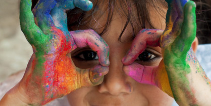 Beynin garip oyunu: Müziği renk, kelimeyi tat olarak algılıyorlar