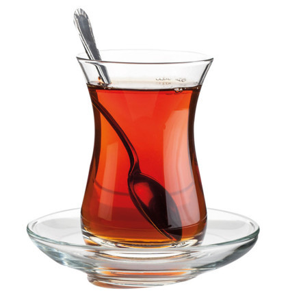 Kameraya bardak fırlatma vakası