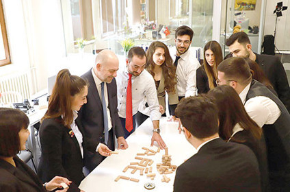 Üniversiteler baharda açılır mı