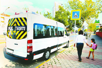 Ders zili çaldı trafiğe dikkat