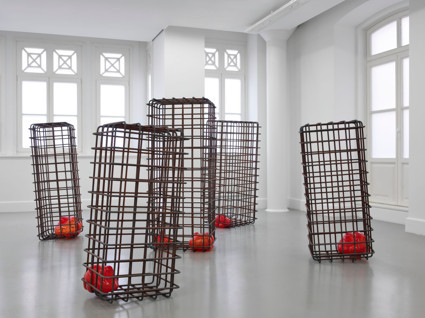 Mona Hatoum-Kapan
