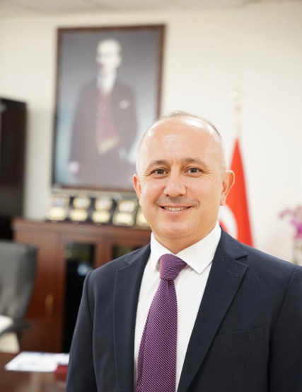 12 yaşında ve 1.80 boyunda voleybolcu aranıyor