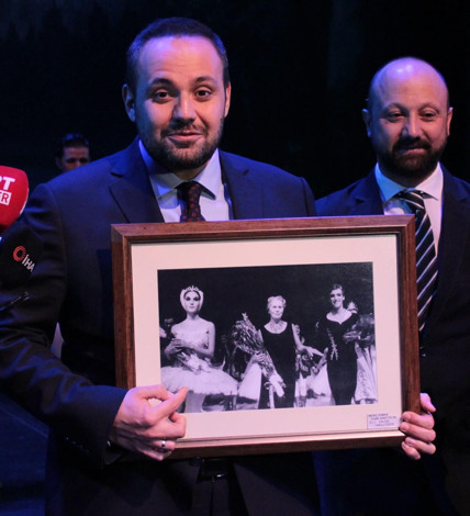 13 yıl sonra Kuğu Gölü