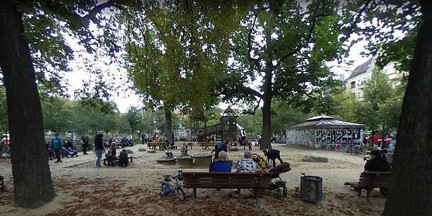 Almanya’da inanılmaz olay  2 yaşında bir kız parktan kaçırılırken son anda kurtarıldı