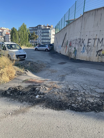 ‘S’ plakaya sınır engeli