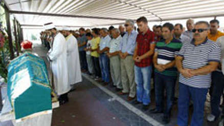 Seçkin ve Toros toprağa verildi