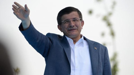 Davutoğlundan önemli açıklamalar