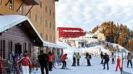 Kar yağdıkça Kartalya’ya rağbet artıyor