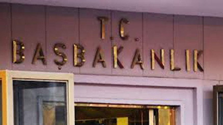 8 Bakanlık ve Başbakanlıkta atama