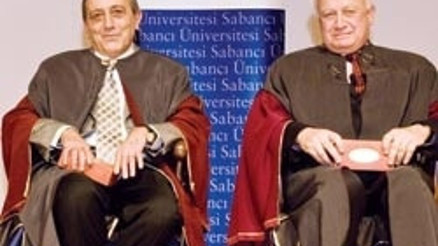 İki eski rektör Emeritus profesör