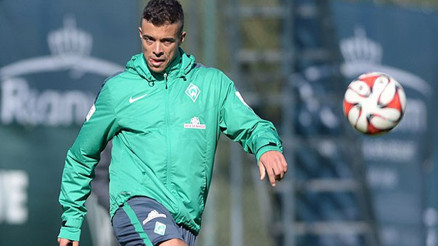 Schalke 04 Di Santoyu renklerine bağladı