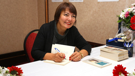 Gönüllü kadınlar kitap tanıtımında