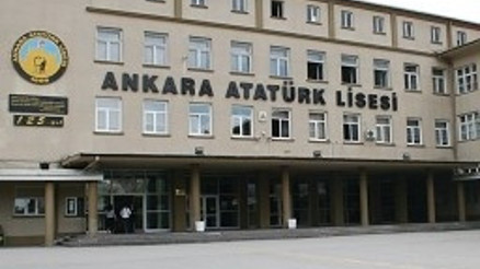 Taş Mektep’ten Ankara Atatürk Lisesi’ne Taş Mektep’ten Ankara Atatürk Lisesi’ne