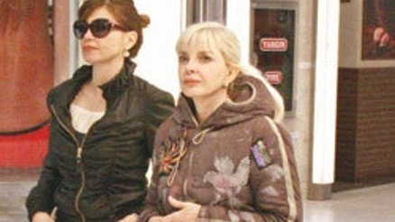 Başkanın eşi alışverişte