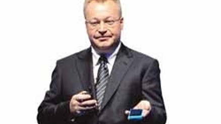 İlk Windows tabanlı ‘cep’i tanıttı, ‘yeniden doğuyoruz’ dedi İlk Windows tabanlı ‘cep’i tanıttı, ‘yeniden doğuyoruz’ dedi