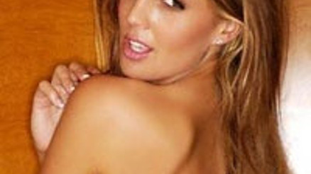 Carmen gölgede kaldı