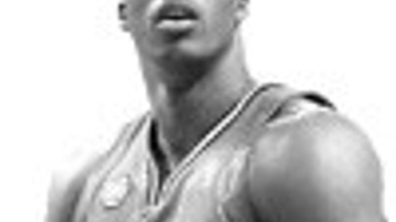 Cavs win, Howard honored