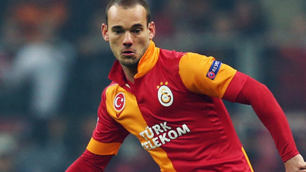 Sneijder, şartları kabul etmeli