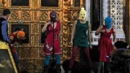 Pussy Riotun iki üyesi Rusyadan kaçtı