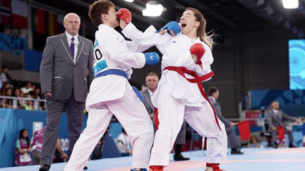 Baküde karateden 4 yarı final geldi