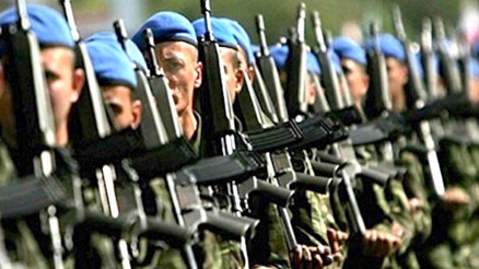 Askerlik için Türk mü olsam Alman mı ikilemi bitiyor