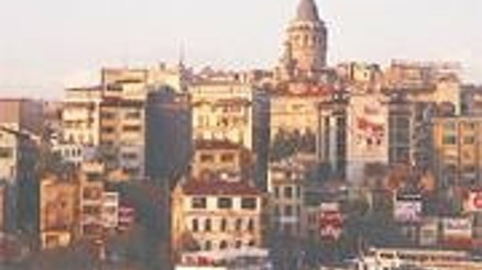İş hayatının koşturmacasından gezmeye fırsat bulamadığımız semt Karaköy
