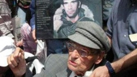 Çelenkin vasiyeti yerine getiriliyor