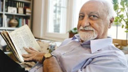 Tarihi incil evine döndü