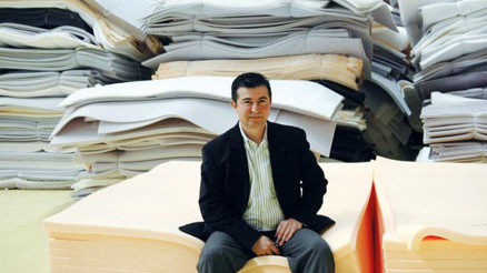 Japonlarla otoya sünger fabrikası