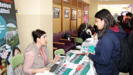 2015-2016 Özel Üniversite ücretleri ne kadar Özel Üniversite burs olanakları neler