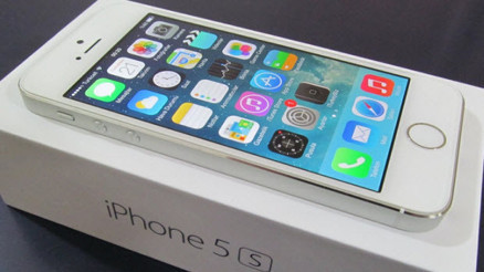 Appleın adını kullanarak iPhone 5S ile dolandırıyorlar Appleın adını kullanarak iPhone 5S ile dolandırıyorlar