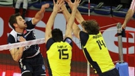 İyi ki Adalet Ağaoğlu var