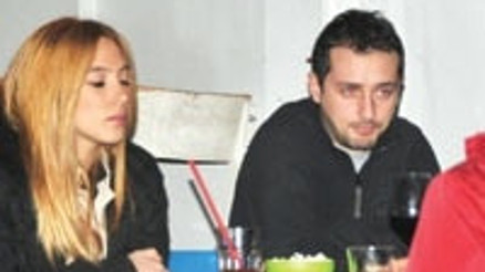 Yeni aşk mı