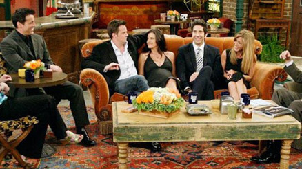 Friends bir araya geliyor ama...