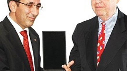 TÜSİAD’ın dış politika ödülü Ülker’in ortağı Dr. Oetker’in