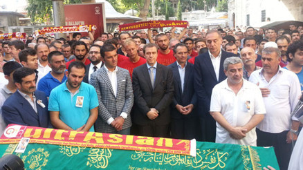 Erkan koyuncu son yolculuğuna uğurlandı